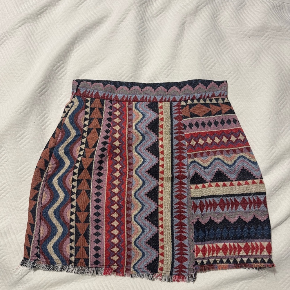 Tribal Patterned Mini Skirt - Picture 2 of 4